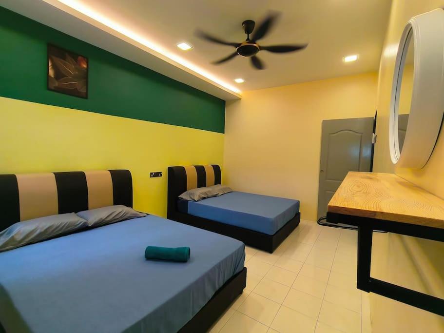 Big House Double Storey Dr8
