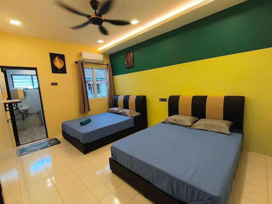 Big House Double Storey Dr8 Rumah percutian