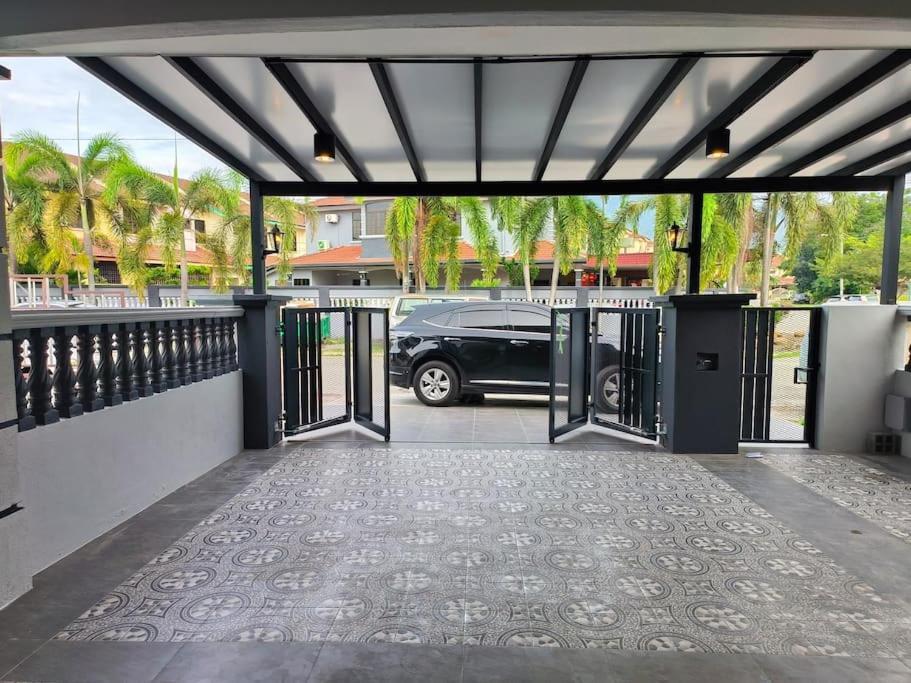 Big House Double Storey Dr8 * Ipoh
