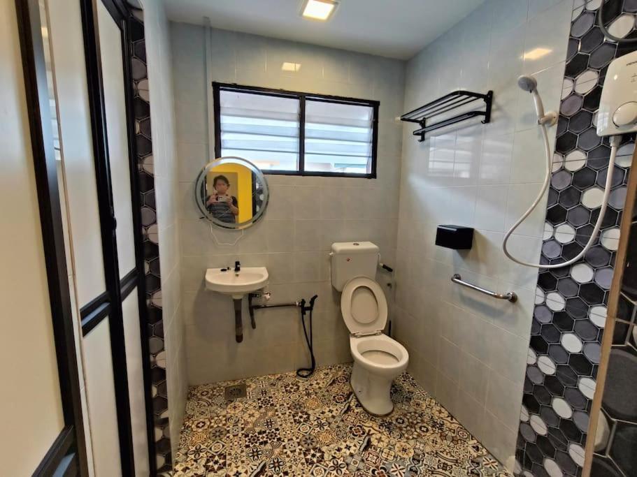 Big House Double Storey Dr8 *
