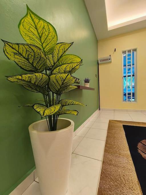 Big House Double Storey Dr8 * Ipoh