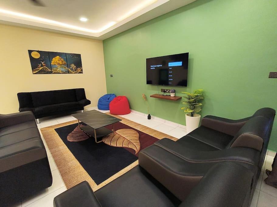 Big House Double Storey Dr8 Ipoh